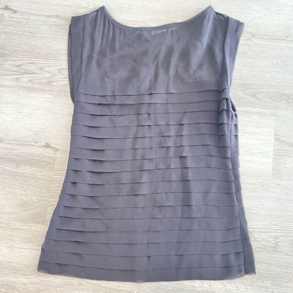 BCBGMaxazria Black 100% Silk Chiffon Tiered Sheath Blouse Size XXS - Picture 4 of 7